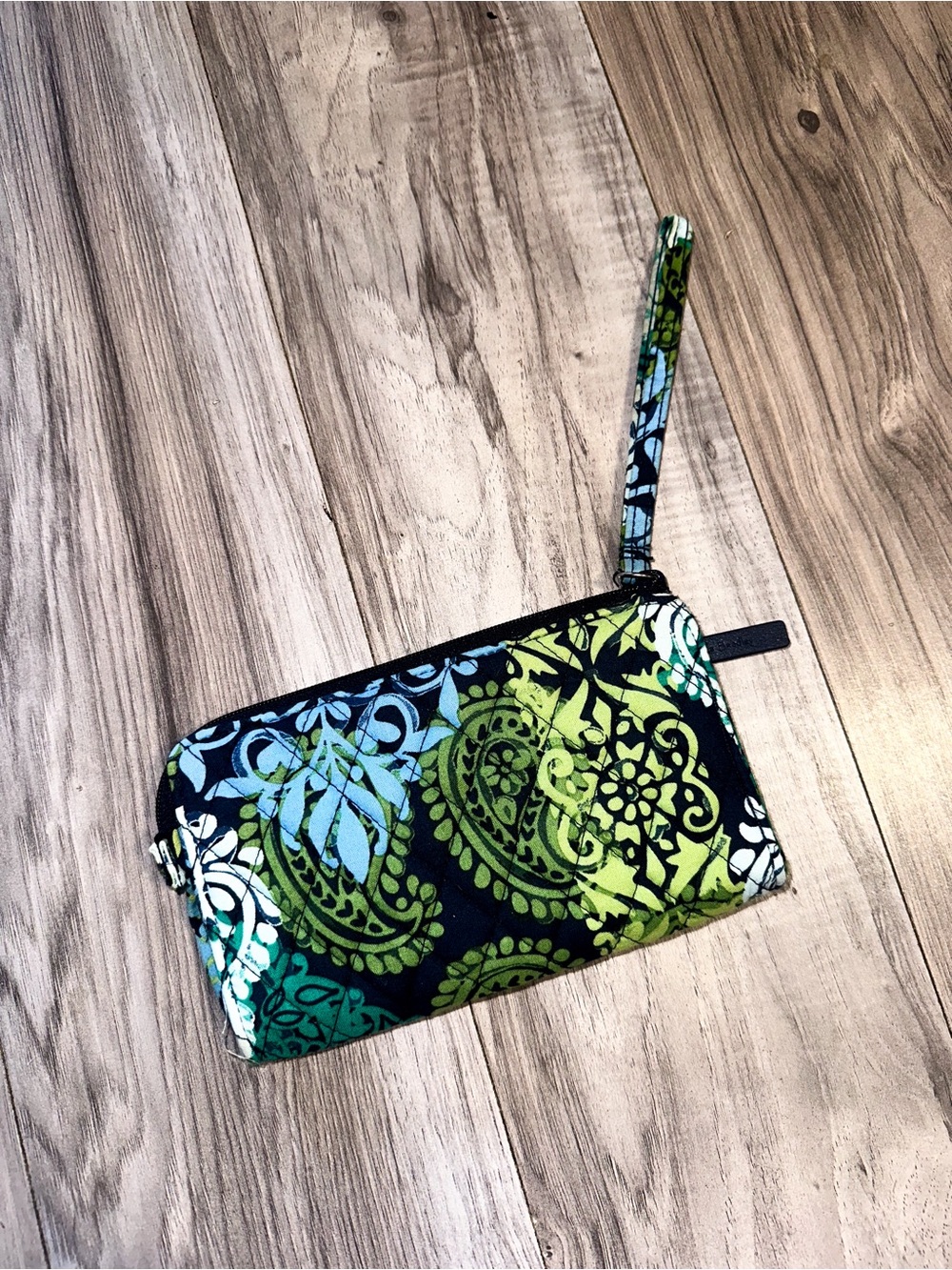 Vera Bradley Accordion Zipper Wristlet / Wallet